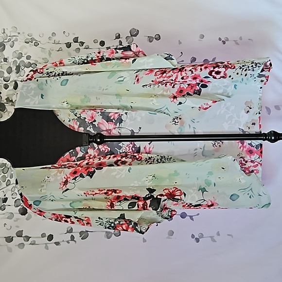 Kimono (#323) - Picture 1 of 4